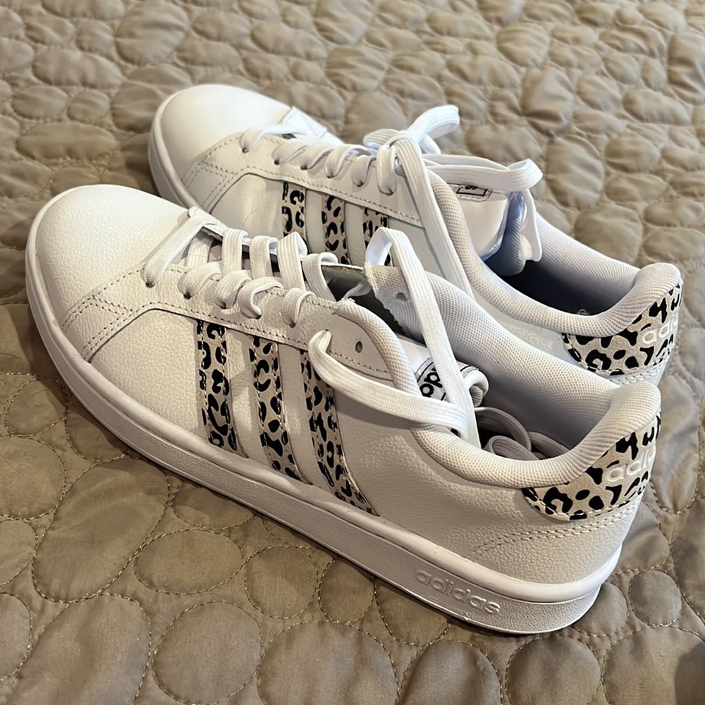 ADIDAS cheetah sneakers - Picture 2 of 5